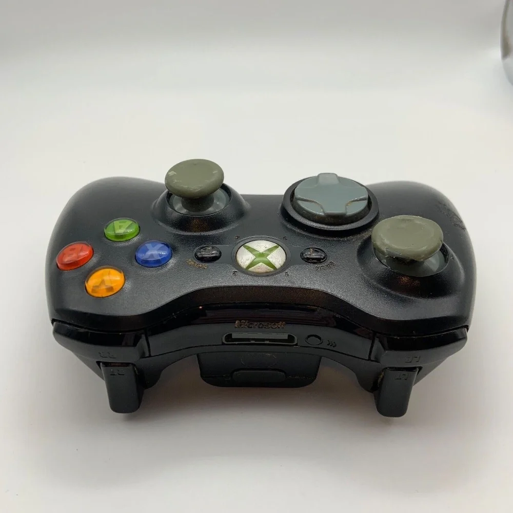 Microsoft Xbox 360 Wireless Gaming Controller in Black